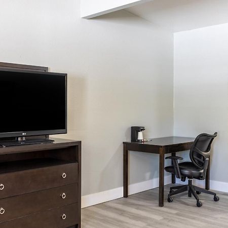 Ocean Inn & Suites Aberdeen Bagian luar foto