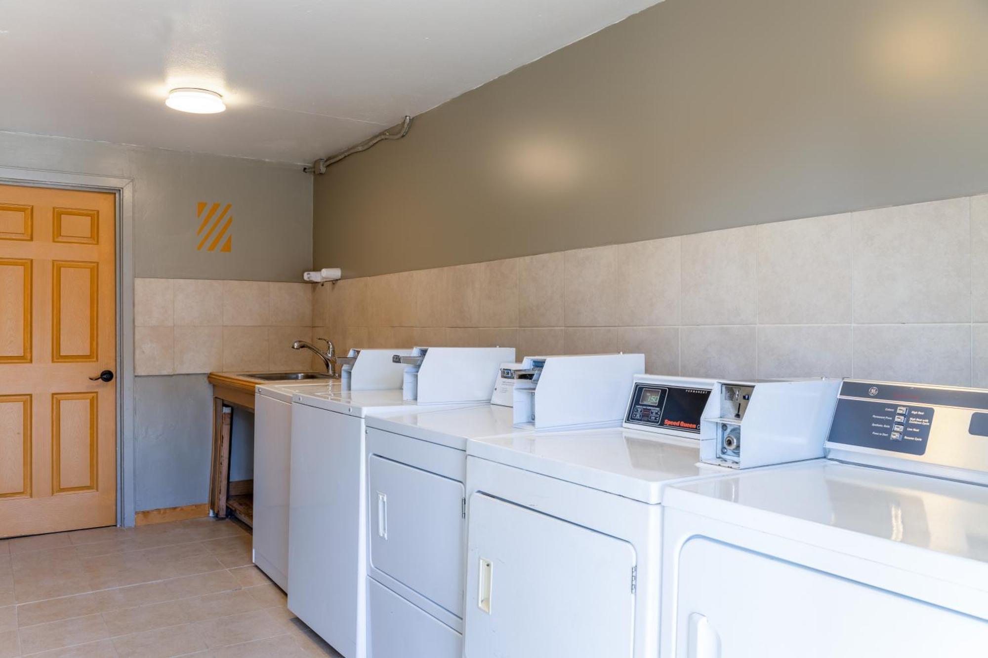 Ocean Inn & Suites Aberdeen Bagian luar foto